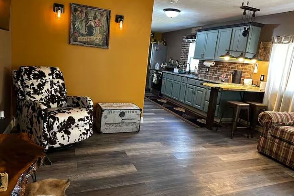 Photo of Livingroom in Freedom