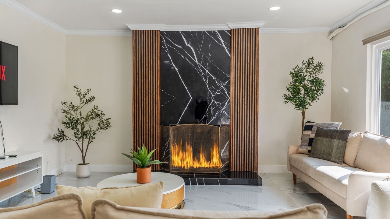 Photo of Livingroom in Mid City