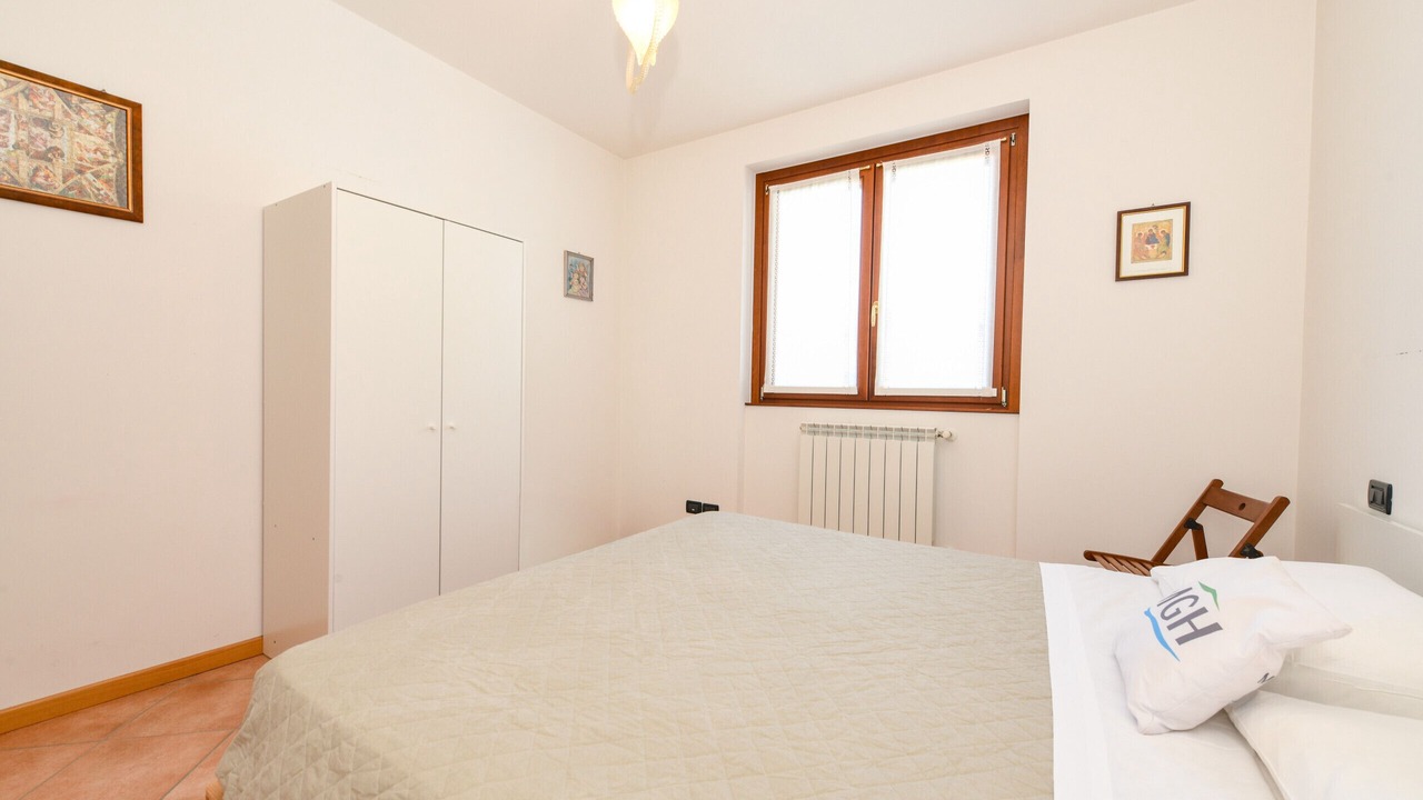Photo of Bedroom in Polpenazze del Garda