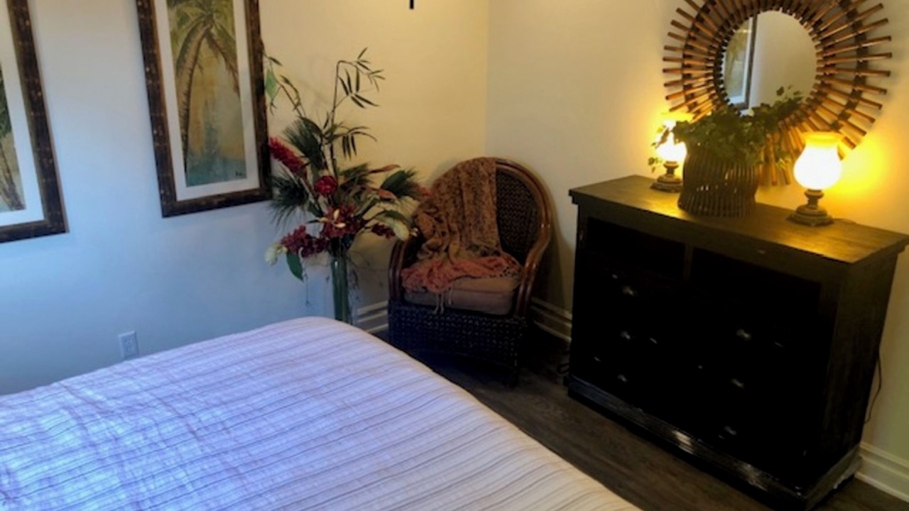 Photo of Bedroom in East Side Costa Mesa