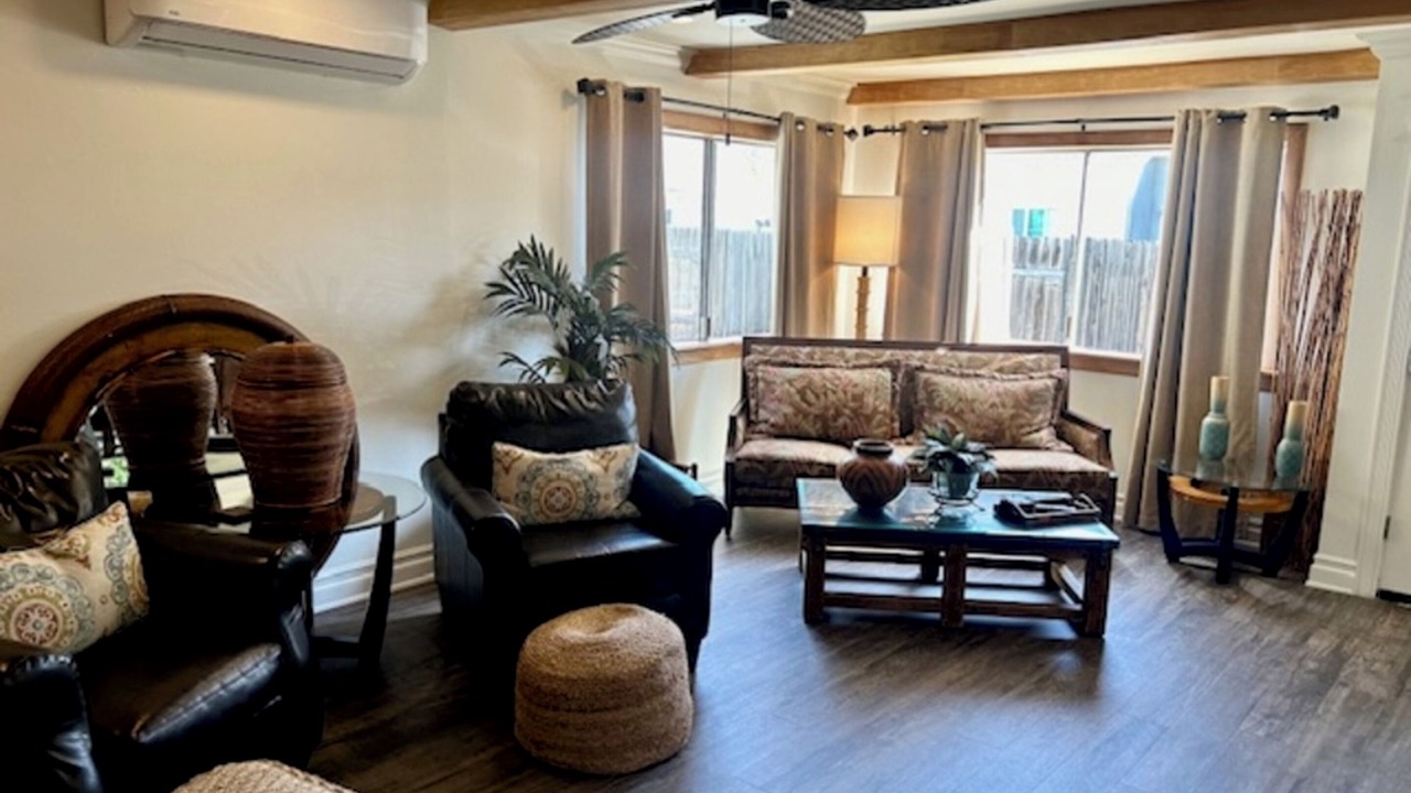 Photo of Livingroom in East Side Costa Mesa
