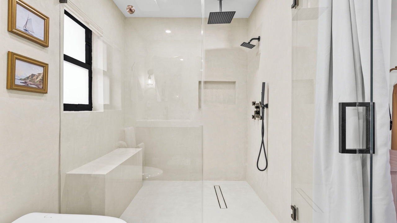 Photo of Bathroom in Colee Hammock