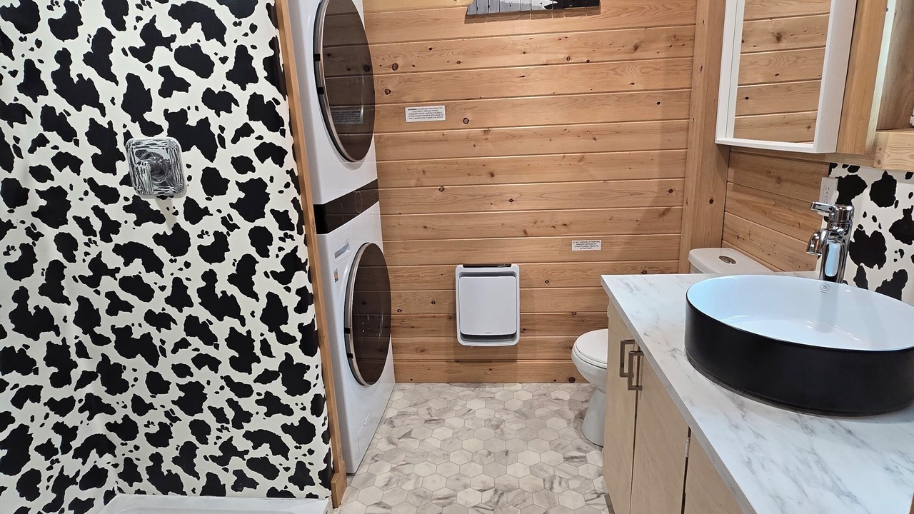 Photo of Bathroom in Kenora