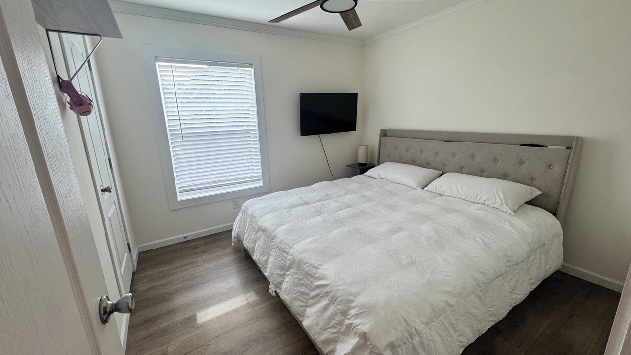 Photo of Bedroom in Davie