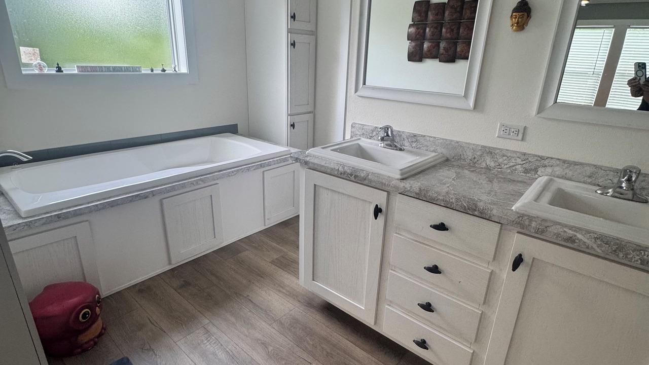 Photo of Bathroom in Davie