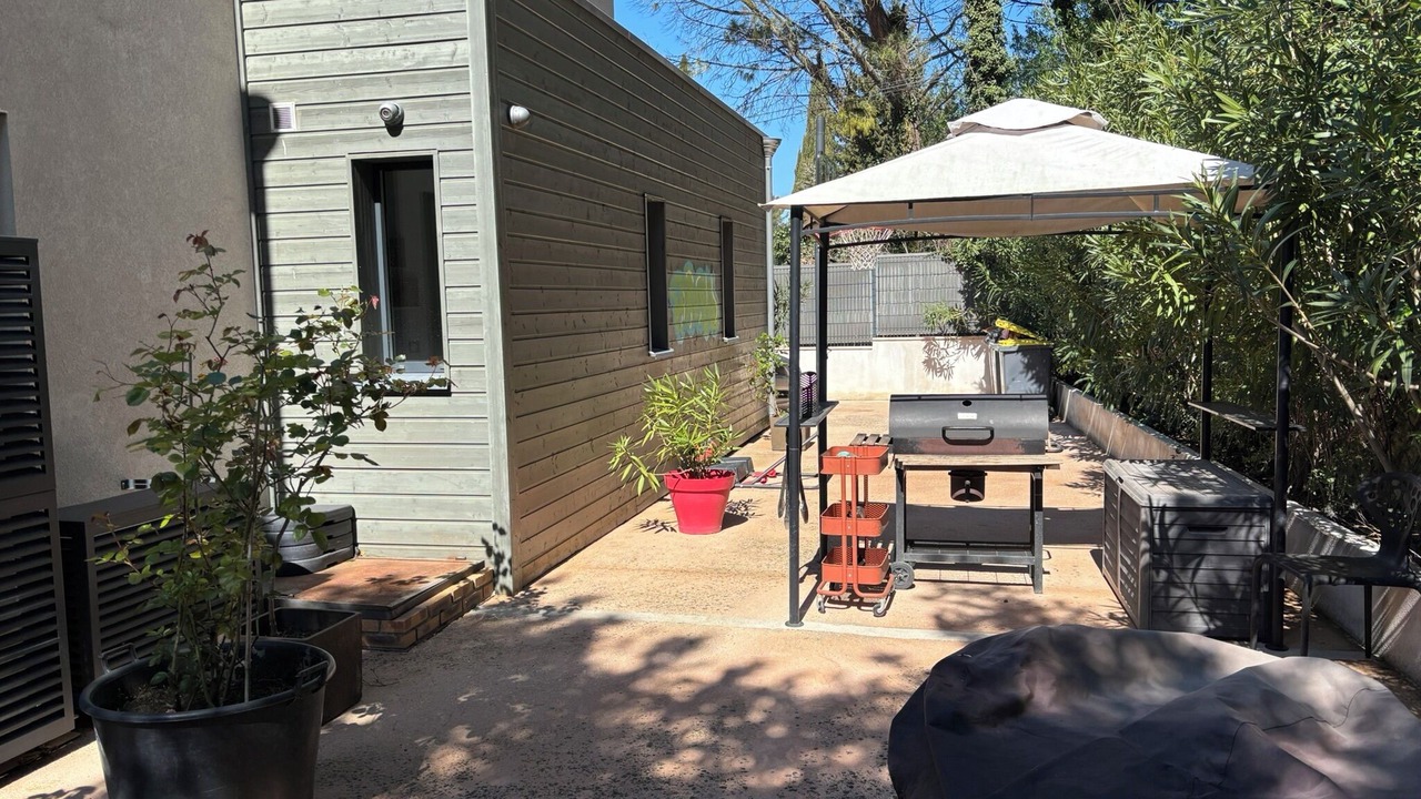 Photo of Patio Balcony in Bouc-Bel-Air