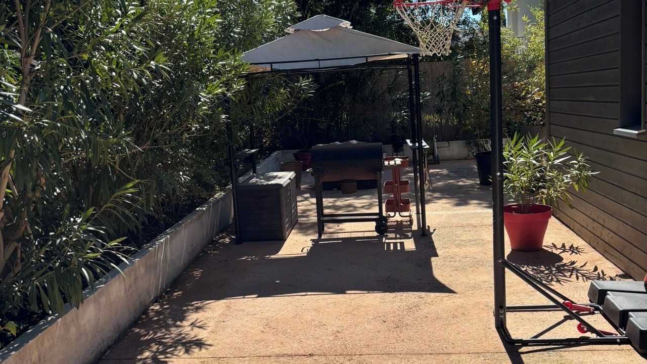 Photo of Patio Balcony in Bouc-Bel-Air