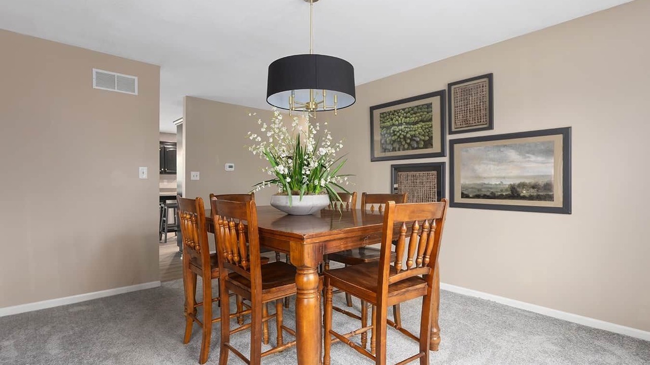 Photo of Livingroom in Lee's Summit