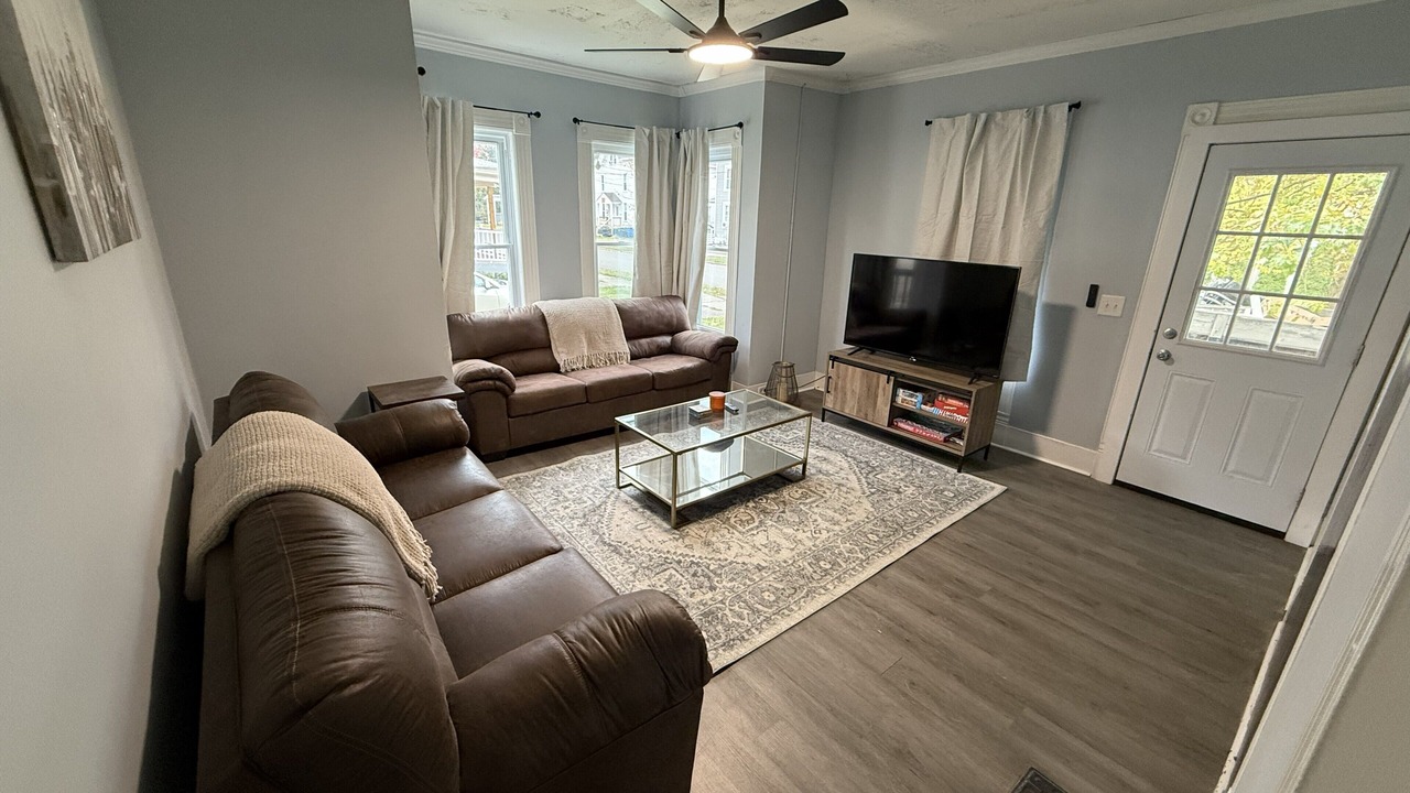 Photo of Livingroom in Cortland