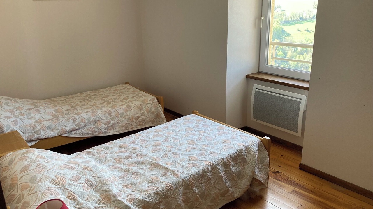 Photo of Bedroom in Castelnau-de-Mandailles