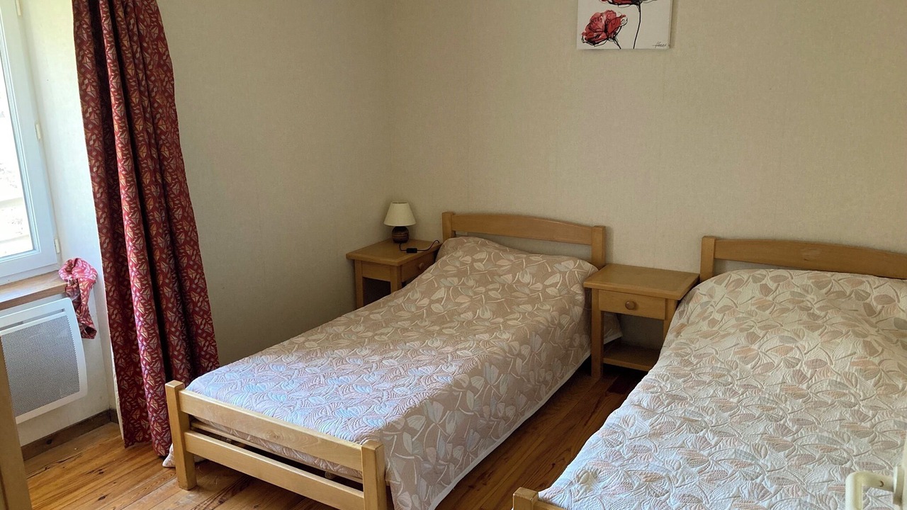 Photo of Bedroom in Castelnau-de-Mandailles