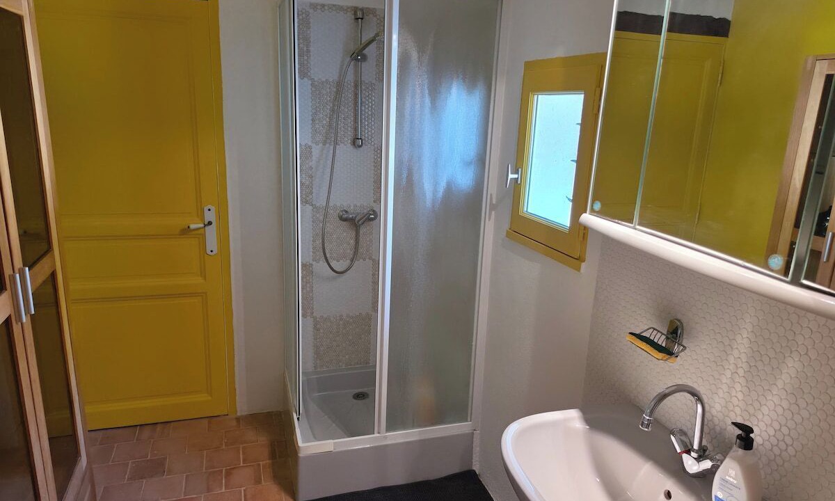 Photo of Bathroom in Fontaine-Milon