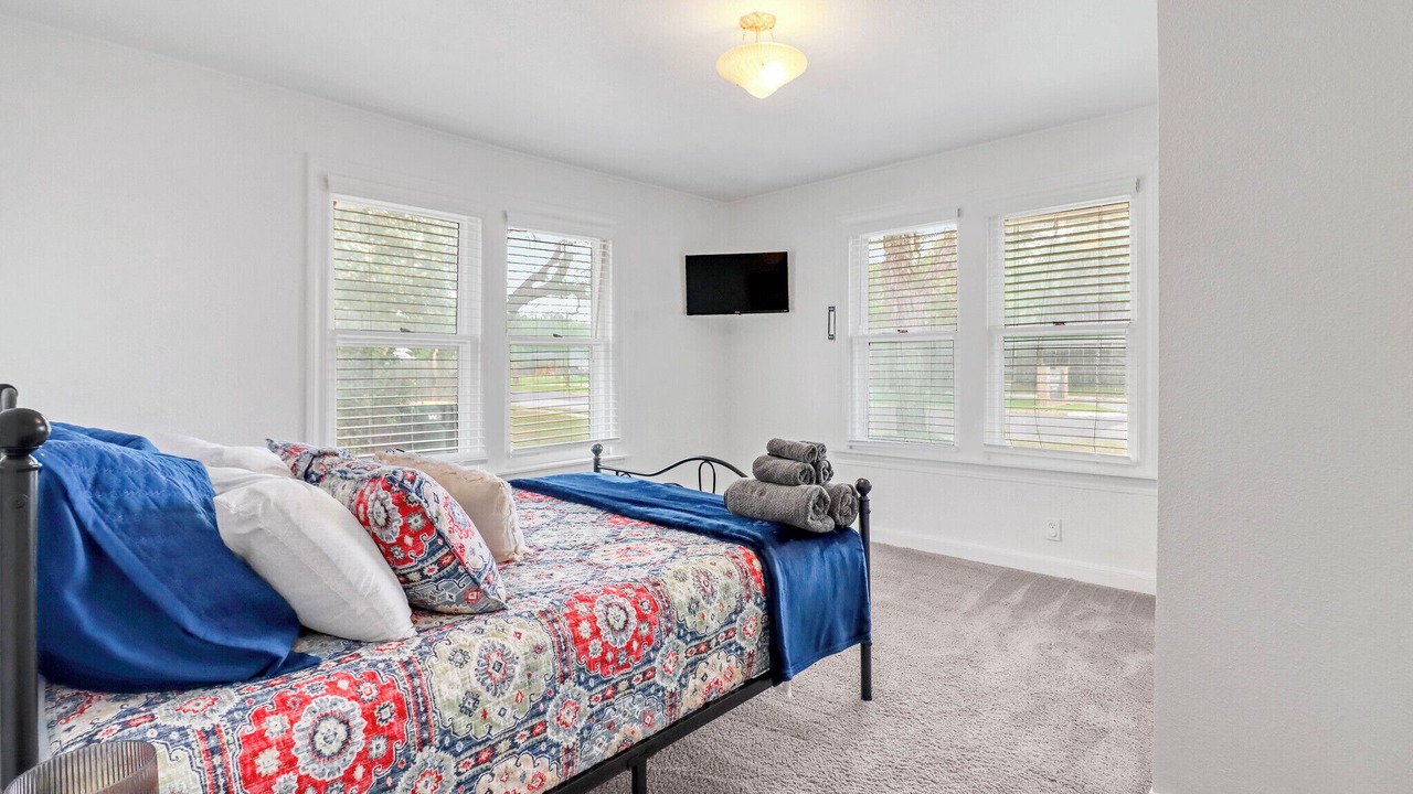 Photo of Bedroom in Elgin