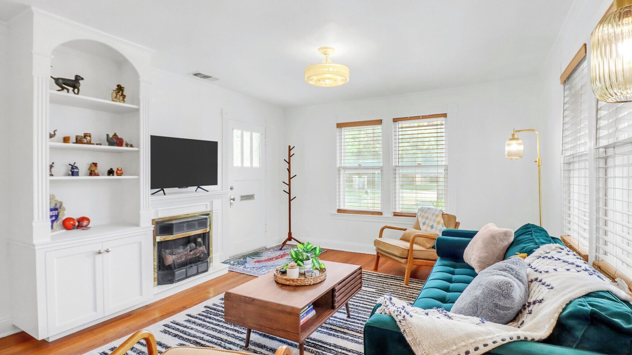 Photo of Bedroom in Elgin
