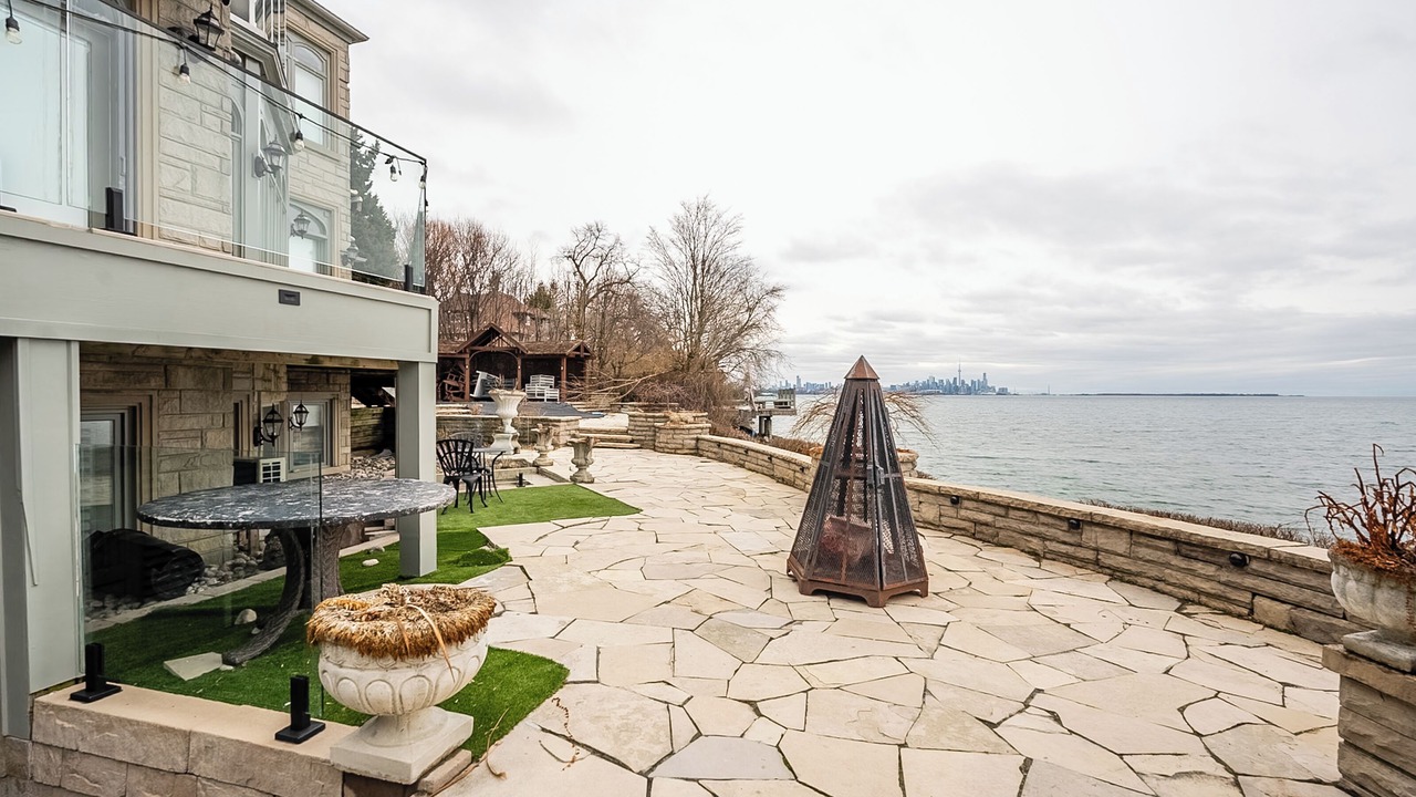 Photo of Outdoor in New Toronto
