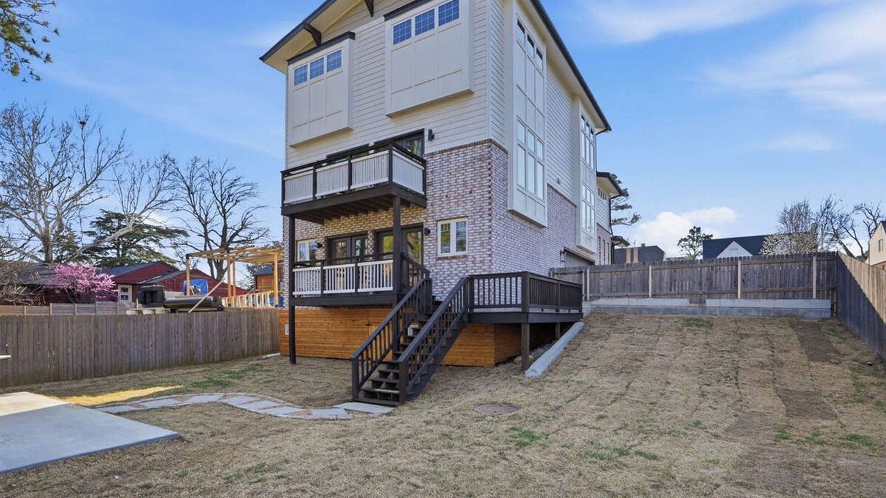 Photo of Outdoor in Cherry Street