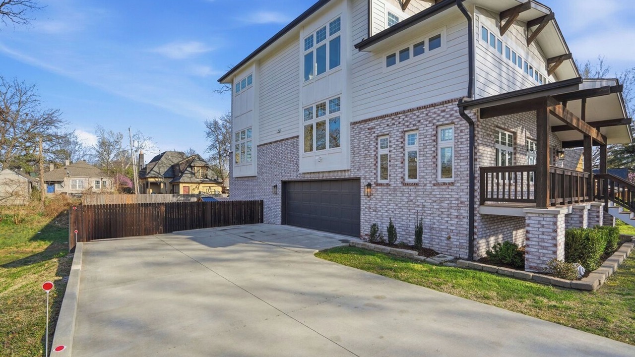 Photo of Outdoor in Cherry Street