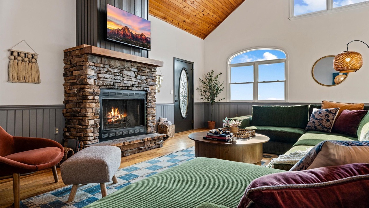 Photo of Livingroom in Waynesville