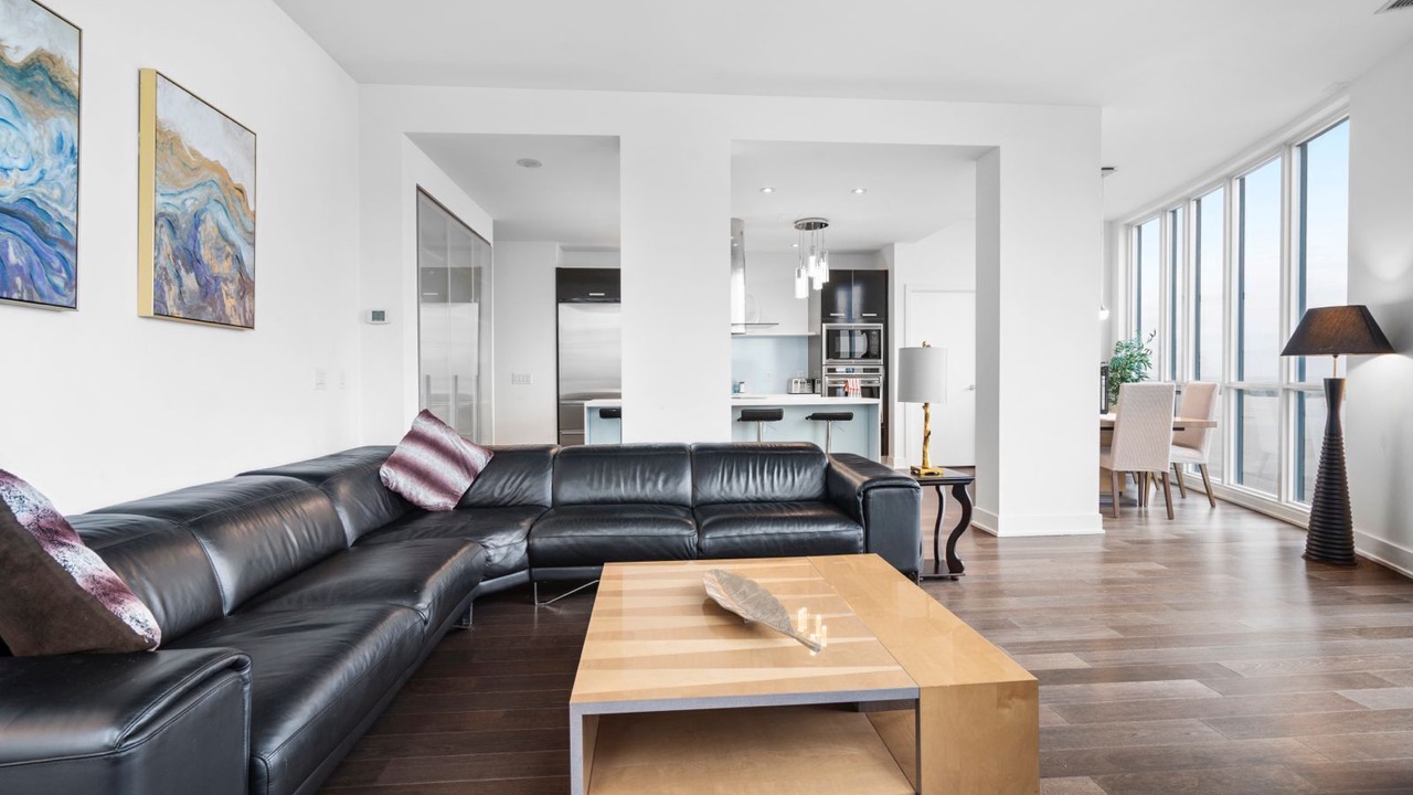 Photo of Livingroom in Bathurst Quay