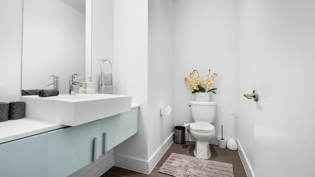 Photo of Bathroom in Bathurst Quay