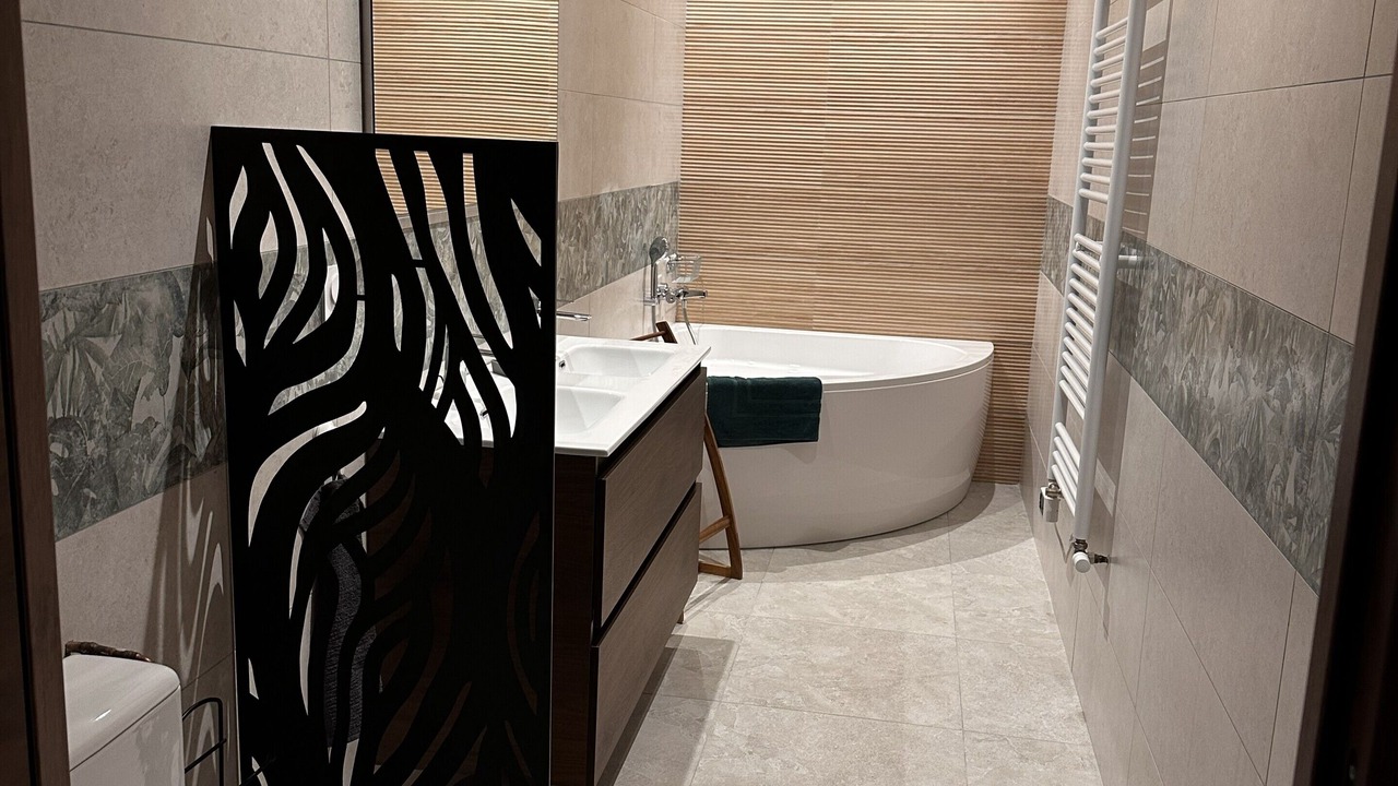 Photo of Bathroom in Tence