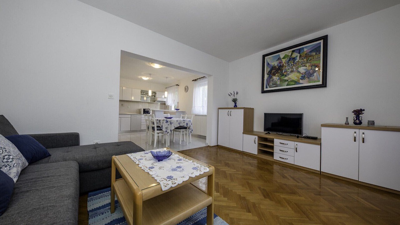 Photo of Livingroom in Suha Punta