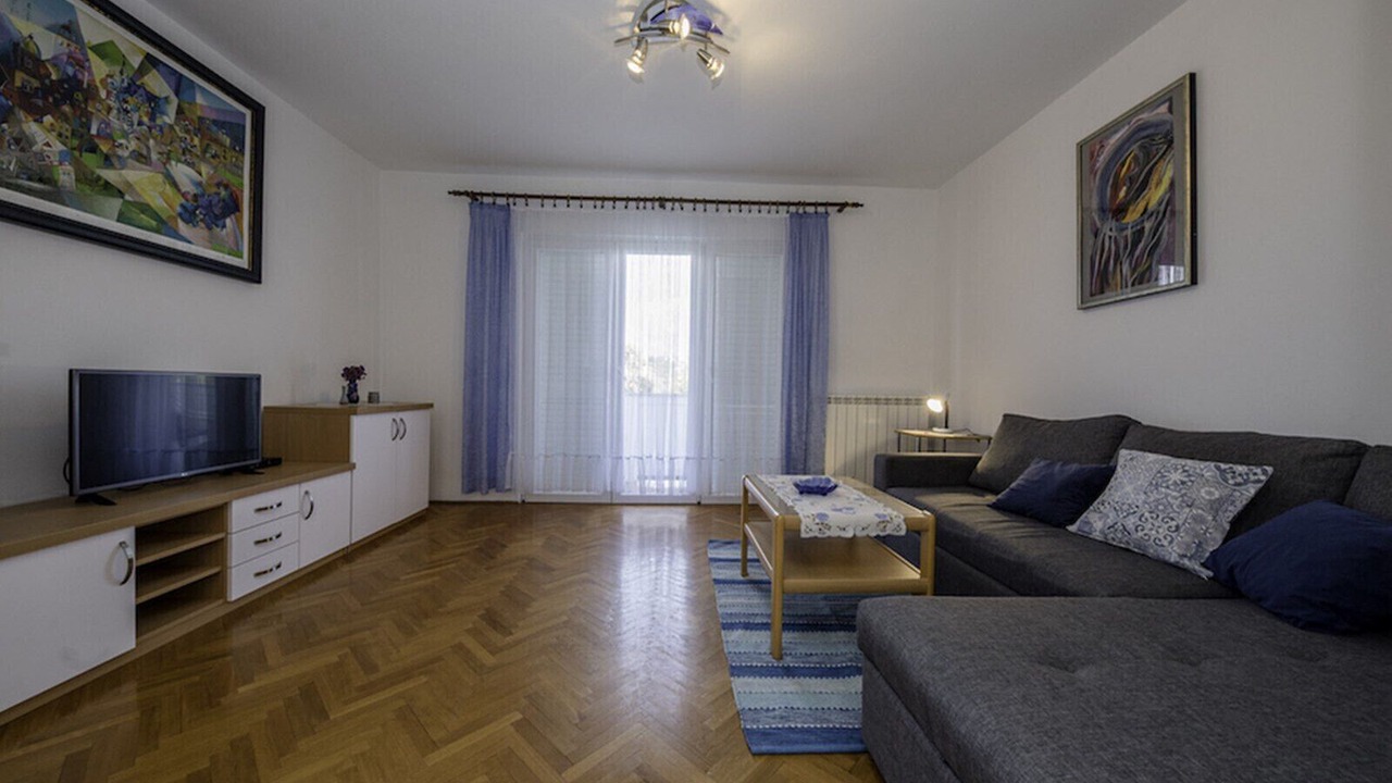 Photo of Livingroom in Suha Punta