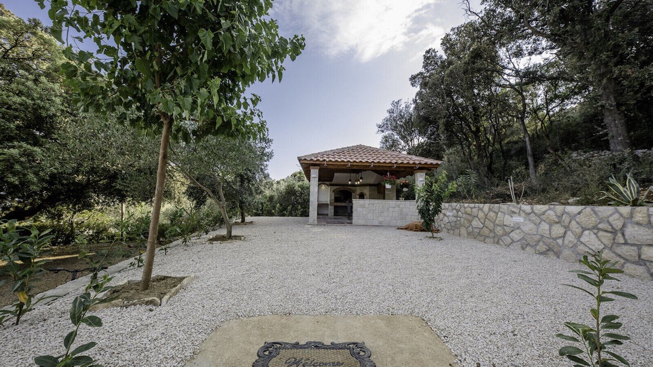 Photo of Outdoor in Suha Punta
