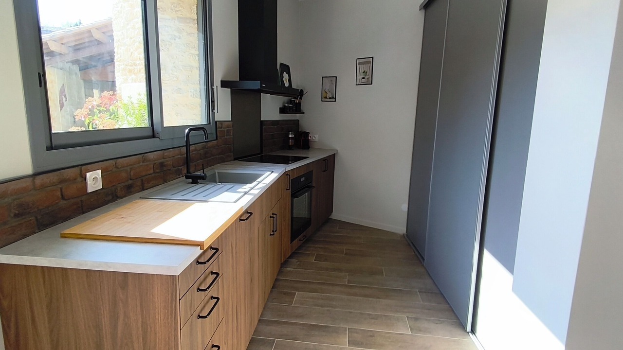 Photo of Kitchen in Junas