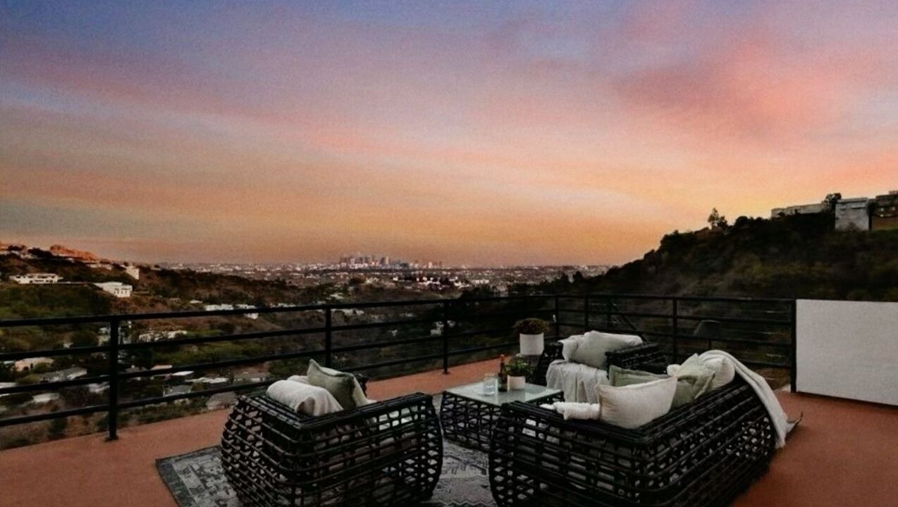 Photo of Patio Balcony in Hollywood Hills West