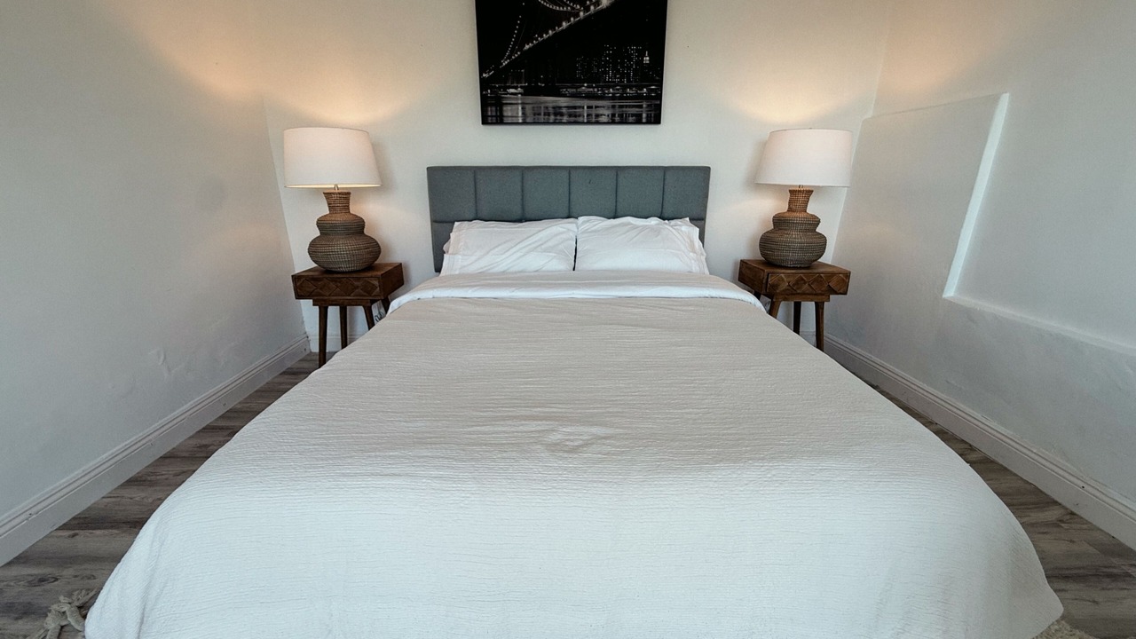 Photo of Bedroom in Hollywood Hills West
