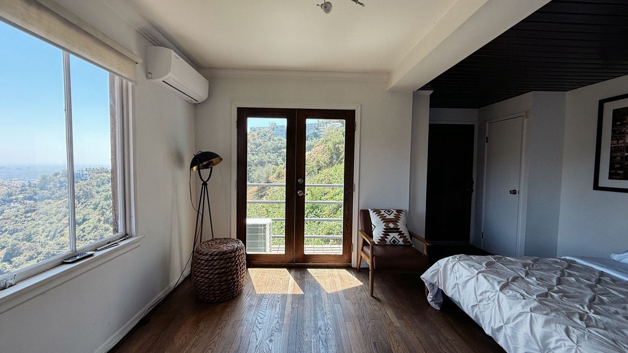 Photo of Bedroom in Hollywood Hills West