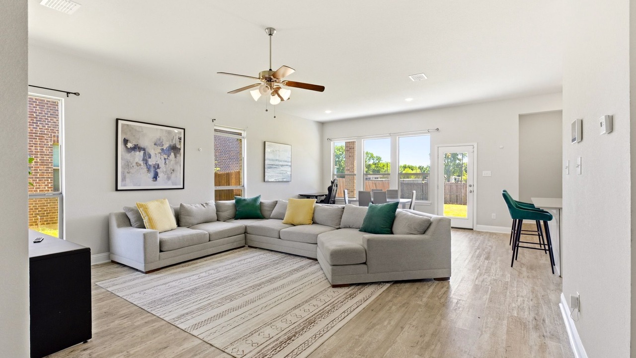 Photo of Livingroom in Forney
