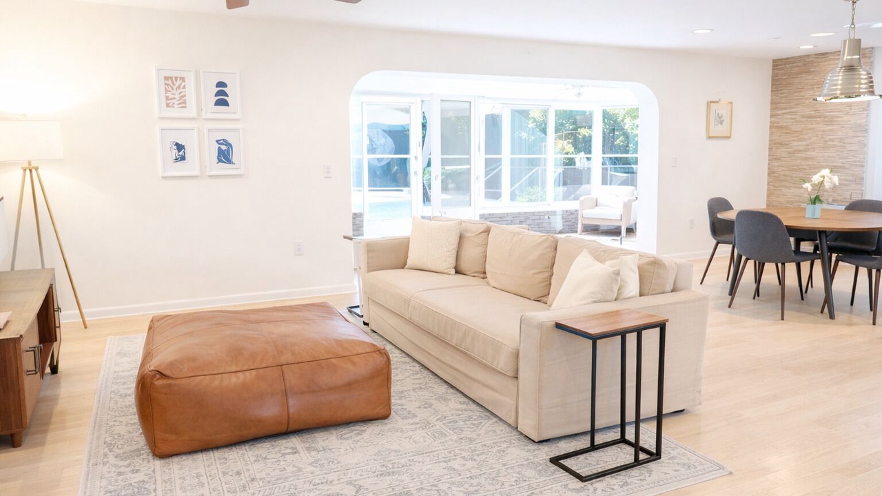Photo of Livingroom in Arlington Park