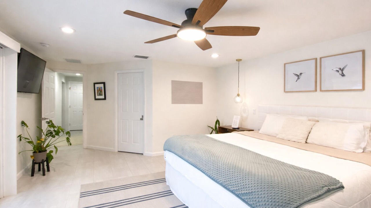 Photo of Bedroom in Arlington Park