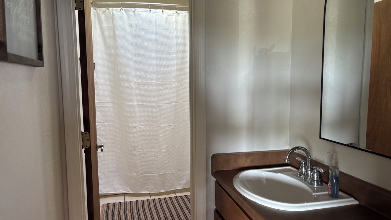 Photo of Bathroom in Lamar