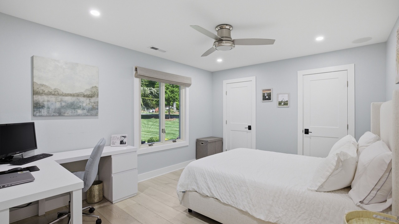 Photo of Bedroom in Huntersville