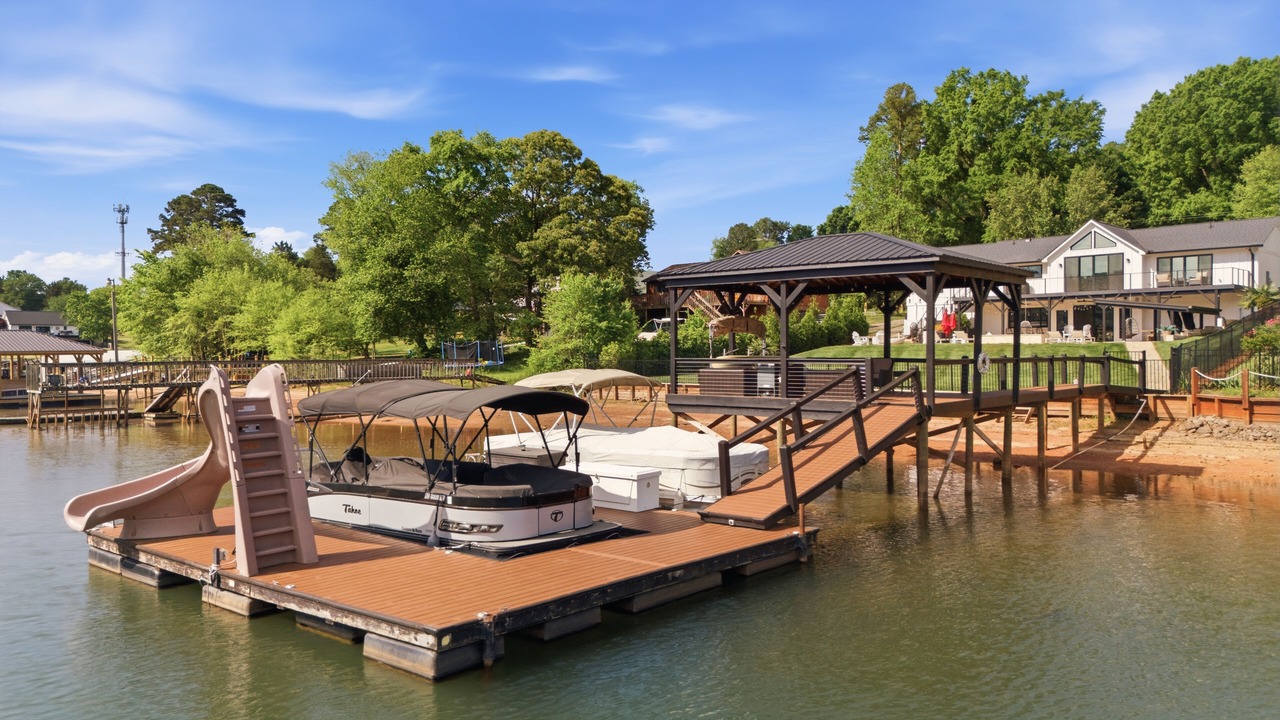 Photo of Outdoor in Huntersville