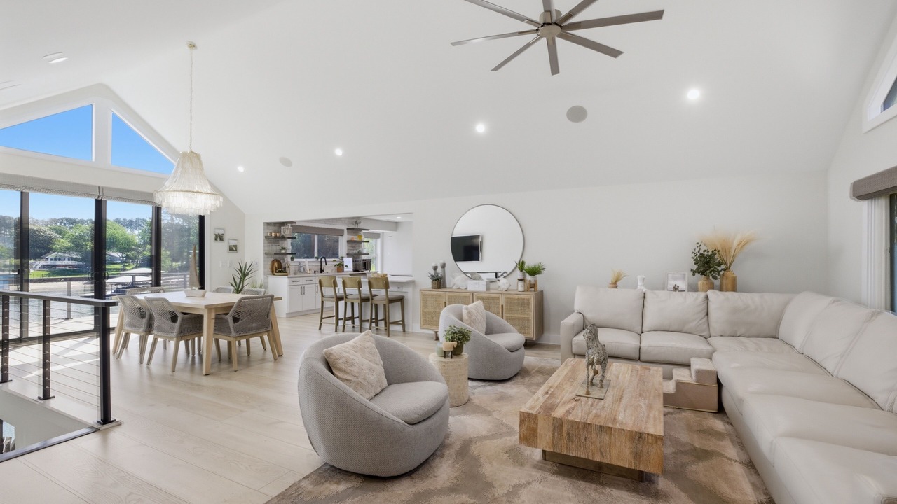 Photo of Livingroom in Huntersville