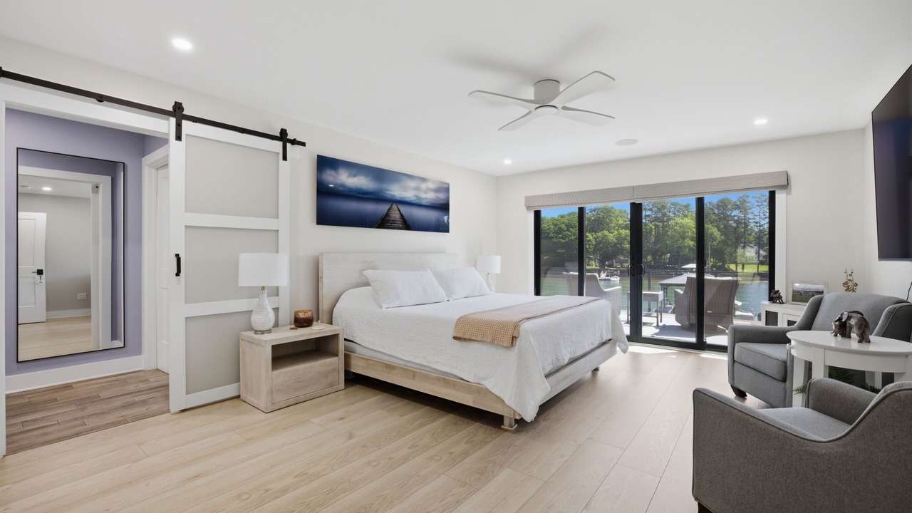 Photo of Bedroom in Huntersville