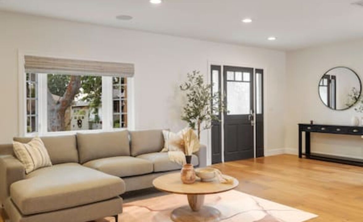Photo of Livingroom in South of Conant