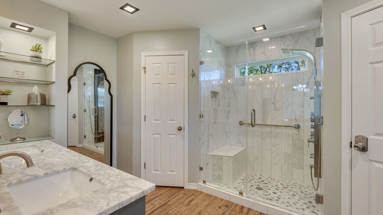 Photo of Bathroom in Forest Lakes