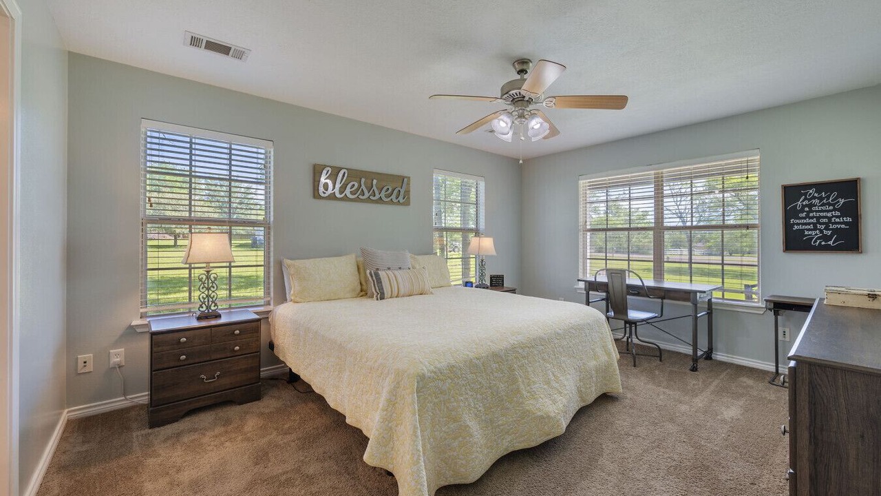 Photo of Bedroom in Forest Lakes