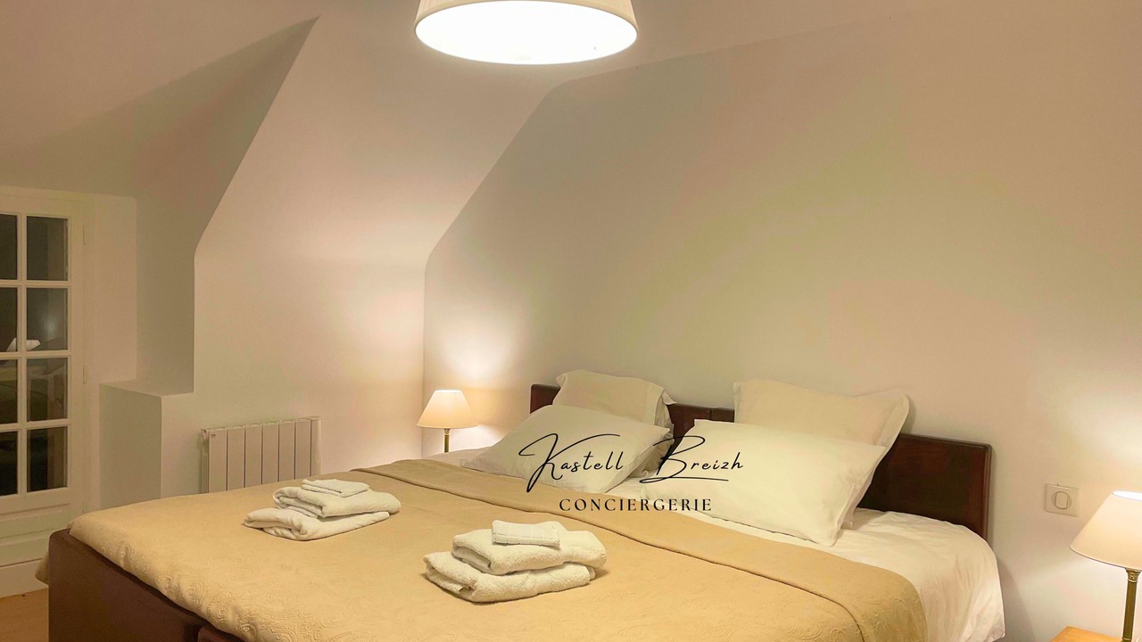 Photo of Bedroom in Baguer-Morvan