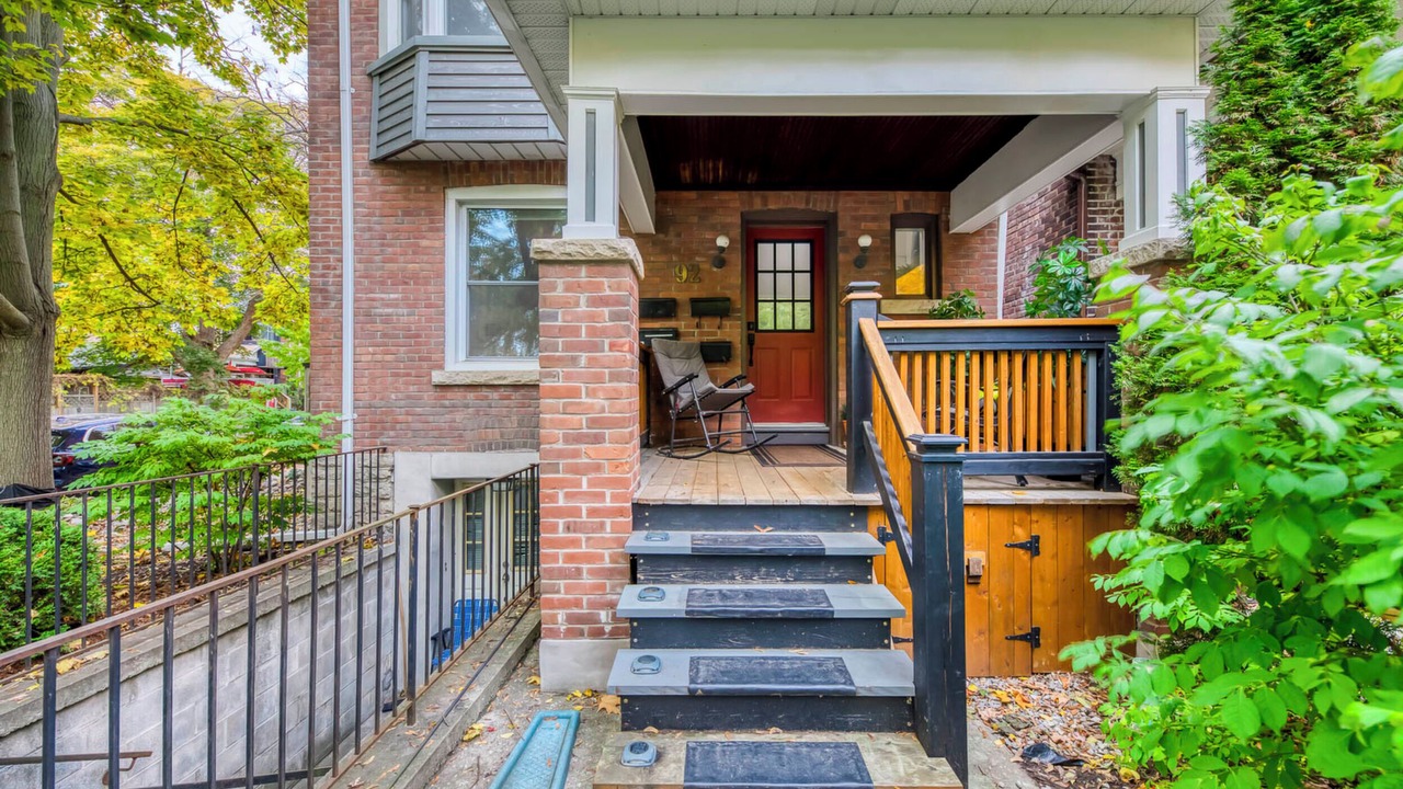 Photo of Patio Balcony in The Beaches