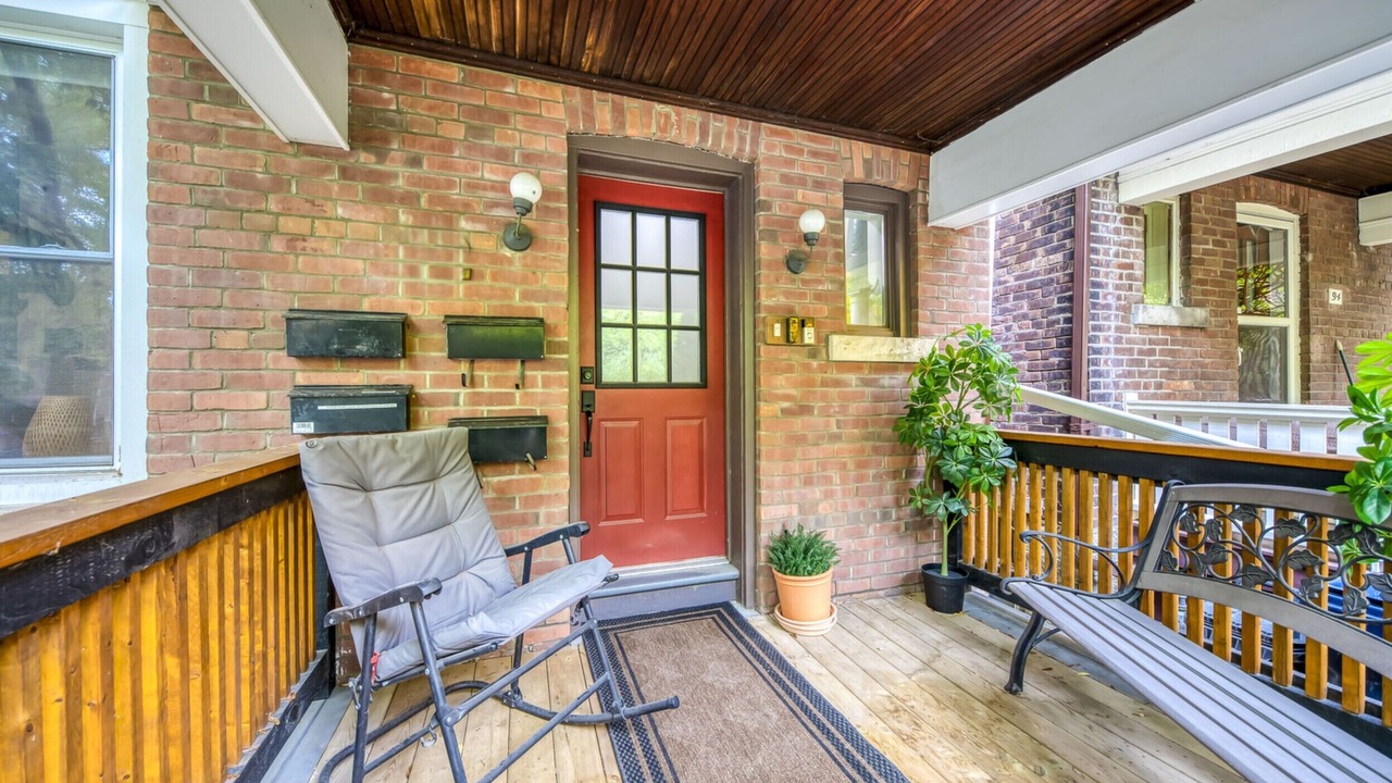 Photo of Patio Balcony in The Beaches