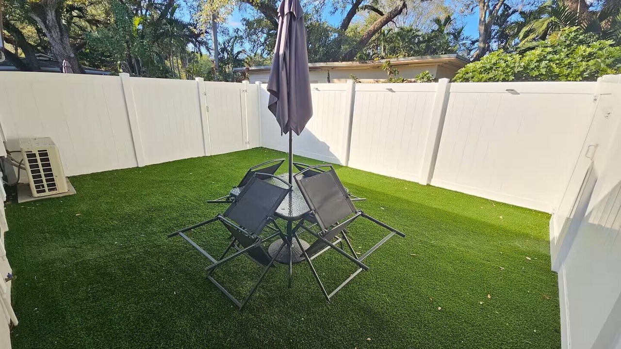 Photo of Patio Balcony in River Oaks