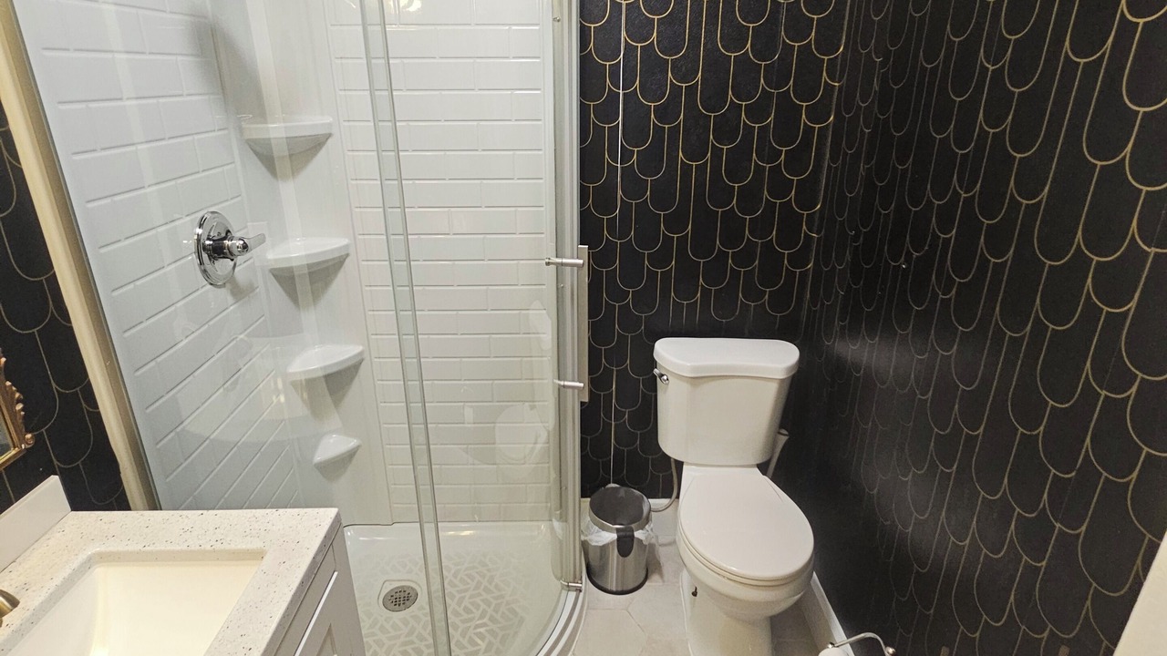 Photo of Bathroom in River Oaks