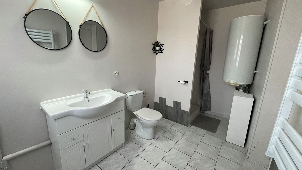 Photo of Bathroom in Saint-Germain-sur-Vienne