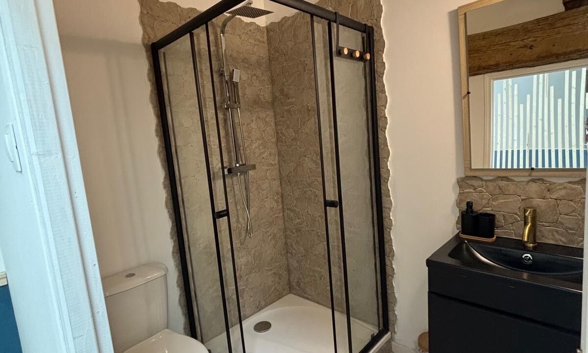 Photo of Bathroom in Trebes